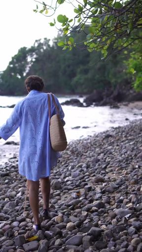 I'm walking along a nudist beach and I'm thinking about whether to undress. obviously I will be the most beautiful here