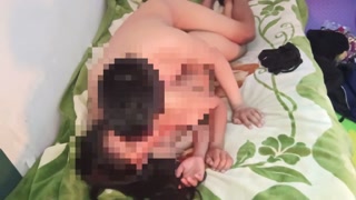 شبعني حوا فالبرتوش زبو تيهبل وي متع ديال بصح🍆😍فيديو كنزة قحبة بنت القنيطرة 🇲🇦