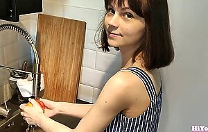 Hot and Intense Sex in the Kitchen with a Cute Horny Amateur Girlfriend Hiyouth