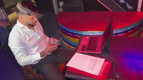 entrevista de emprego acaba em sexo para aprovacao de uma vaga