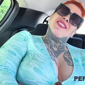 Redhead BBW Lola Silvestre proves her love for dicks at her FIRST SCENE