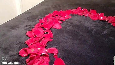 YURI GAÚCHO - MANAGER SOLO AND CUM ON THE FLOWER