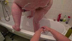 Lesbian fucks mature milf in the bathroom, PAWG