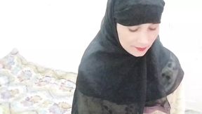 Muslim girlfriend ko call kar ke ghar pe bula kar bur chod diya