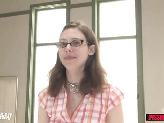 Delightful amateur likes to be voided urine on