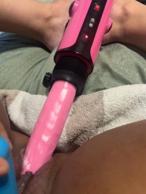 testing out the new fuck machine