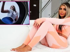 Amateur Webcam Cute Teen Plays Solo with Big Dildo