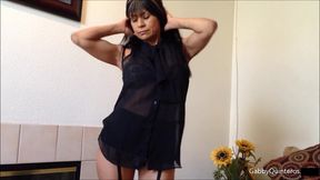 bored gabby quinteros gets horny & masturbates in the living room!