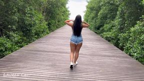 He Took Me for a Ride and I Ended up Giving My Ass Inside the Car