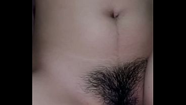 White girlfriend gets creampied nonstop by her black-haired boyfriend