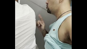 NOVO MOTOBOY ESTAVA ME FODENDO E FOMOS FLAGRADOS PELO CHEFE