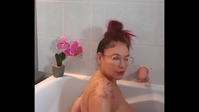 Venez profiter de votre week-end hivernal avec moi dans mon bain effervescent ...