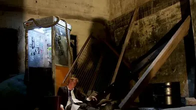 Shemale Picks Up And Fucks A Man