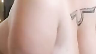 Pregnant bbw showing off