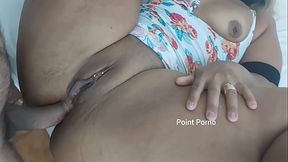 Gostosa veio aqui em casa e levou pau preto na buceta e no cuzinho