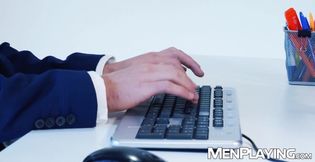 Muscular Manuel Skye seduces and breeds his colleague Craig Marks