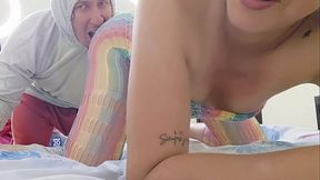 With my tight pussy MILF stepmother I help her play with her vibrator