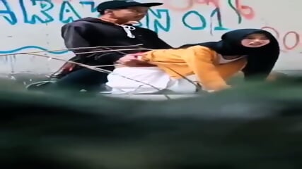 Hijab Girl  Fuck Her Boyfriend  On Road