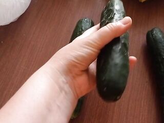 The fast game with the cucumber like a sex toy after shoping