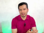 Hombre maduro americano tiene de amante a joven twink español en las vacaciones! Relato sexual