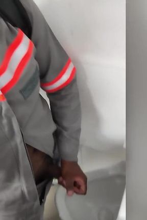 Before Heading Home, a Quickie in the Locker Room