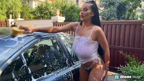 Dirty Helen Gets Flapping Wet Down Under at the Sleazy Drive-Thru