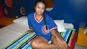 ”Big ass amateur Thai STEPMOM happy end massage sex for her customer”