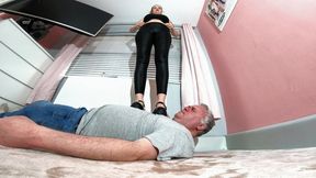 Shiny Leggings & Chunky Shoes Trampling FLOOR CAM (HD)