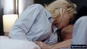 Ts temptress Aubrey Kate ts ass gapes in a hard anal plowing