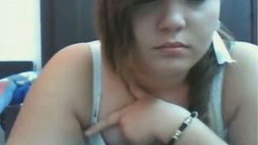 Chubby latina teen babe on webcam wants to flash her titties