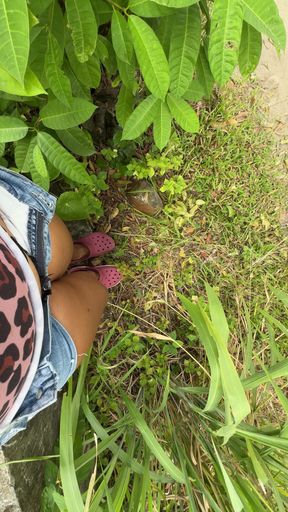Colombian Peasant Woman Masturbates Outside Her House for the Neighbors to Watch Her