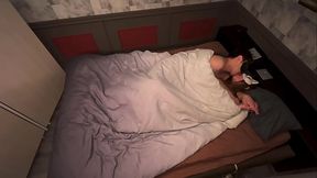 Married Asian MILF gives a tasty blowjob in a homemade affair