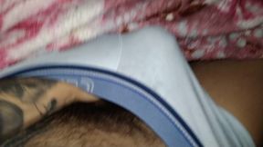 bom dia acordei assim ? cheguei a um canssado apos o ensaio erotico, para revista sem sensura, apaguei ? e acordei com piru d...