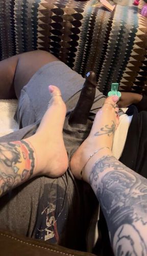 Lady d pov footjob she holds the camera and makes me cum!