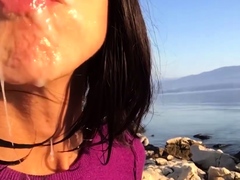 Amateur blowjob and cumshot homevideo