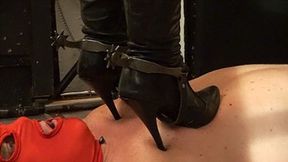 Stiletto Heels Vs lousy carpet - 1 - WMV (HD)