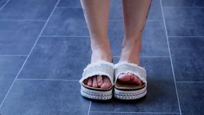 Modern Summer Flats (HDTVWMV) – Juliette