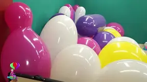 Amber Pops HUGE Balloons