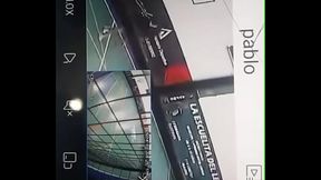 pendejo no aguanta nada y rompe el aro