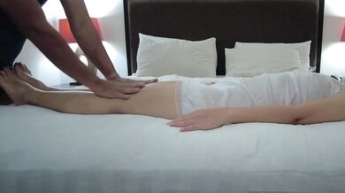 Lagi rame Selebgram IG di entot tukang pijat panggilan