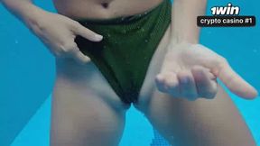Naughty and super-hot dark haired likes to flash off in the motel pool - Subscribe to my onlyfans esposaheyya
