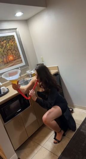 Beer bong