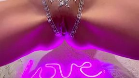 Sailor Moon Cosplay girl gapes her pussy with Sex toy in hot Solo Vid