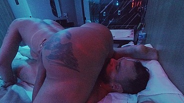 69 Delicioso: Filmei Marido e Trans na Troca de Mamada
