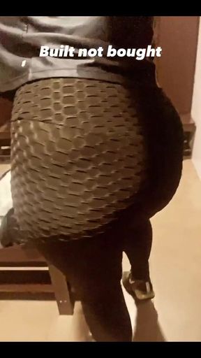 If U Want a Video of Me Squatting at Home and Exercising Let Me Know I’ll Do a Home Workout Video Tomorrow