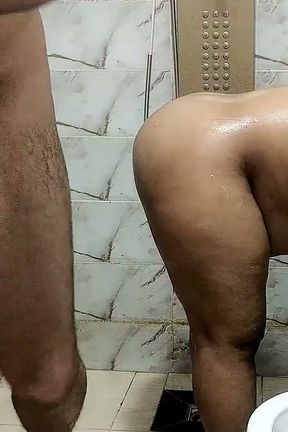 Arabic Girl Big Ass Anal Sex in Shower