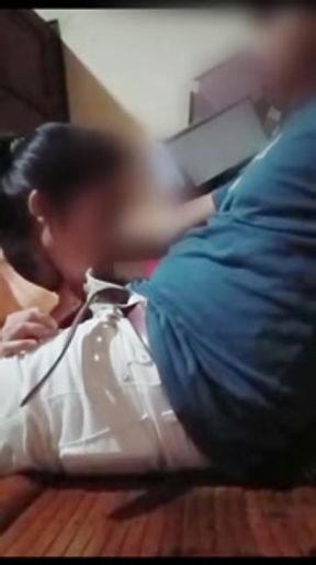 Nahuli kami ni Insan Habang Chinuchupa Ako sa Bahay