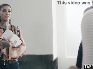 Bi curious teens get fully educated by Black mother I'd like to fuck biology trainer