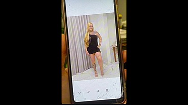 Pequei minha enteada trocando de roupa