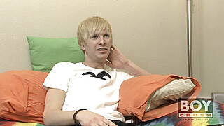 Liam's Lay Back (Li Summers)